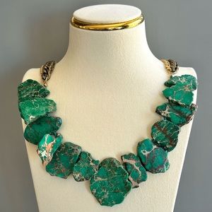 NEW Green Agate Stone Statement Necklace